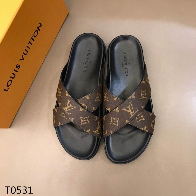 LV Women's Slippers 440